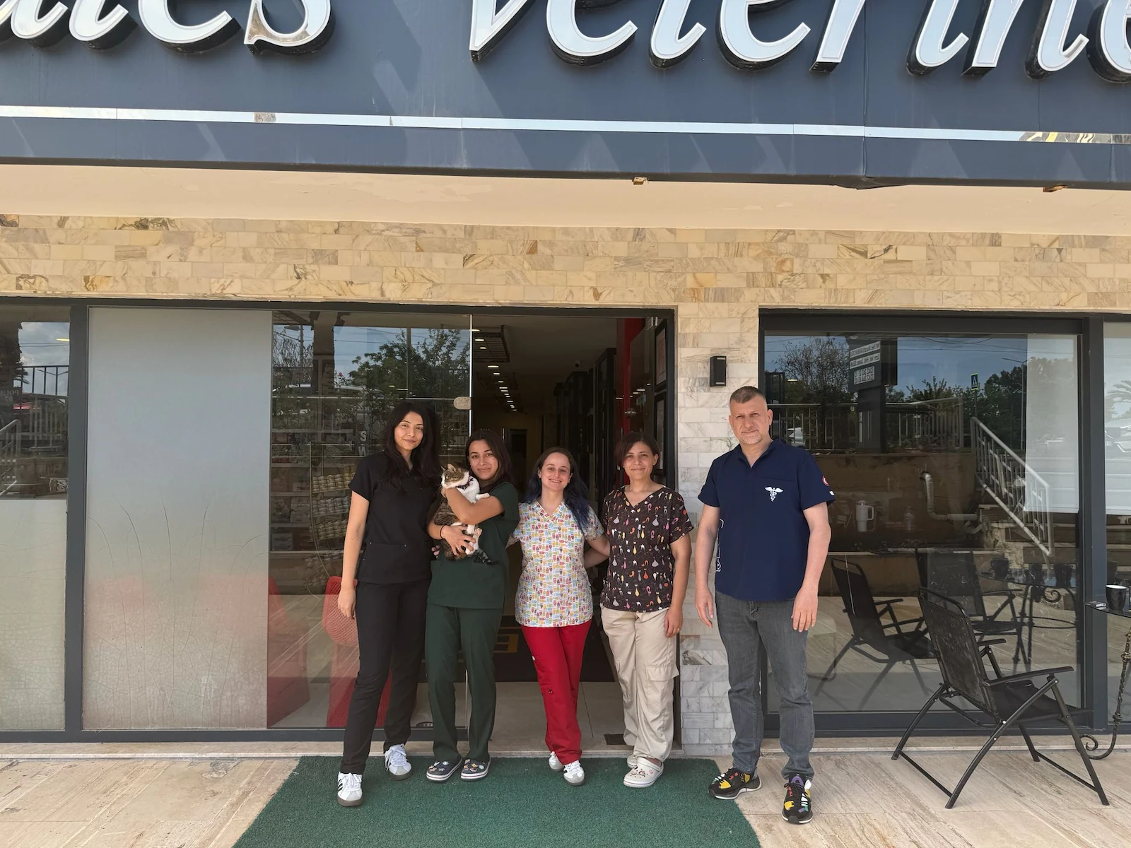 Antalya veteriner kliniğinde uzman veteriner ekibi